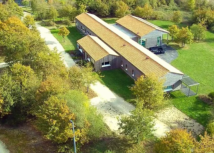 Chalet Nature Proche Lac Et A 20 Mn Des Plages En Vendee
